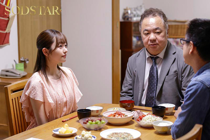 「【青空ひかり】訪問サポートお姉さんが優しく性処理してくれる熟女介護プレイ」のサンプル画像13枚目