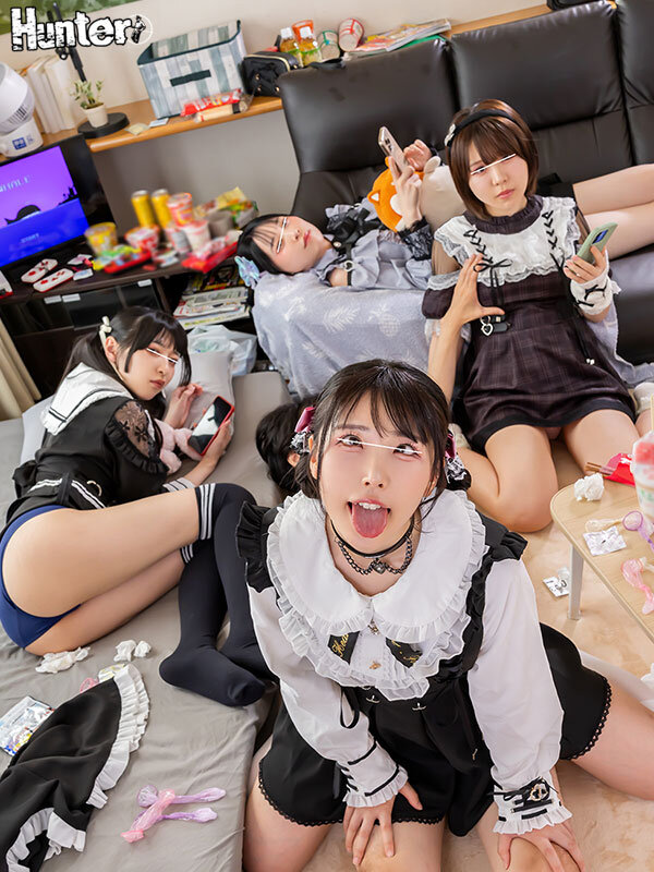 「【素人】家出女子と3P乱交！フェラ・騎乗位・バックで中出し懇願するアへ顔SEX」のサムネイル