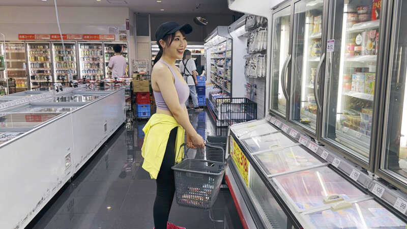 「【素人】巨乳ランナーをお持ち帰り!汗だくハメ撮り&パイズリで激イキ絶頂」のサンプル画像2枚目