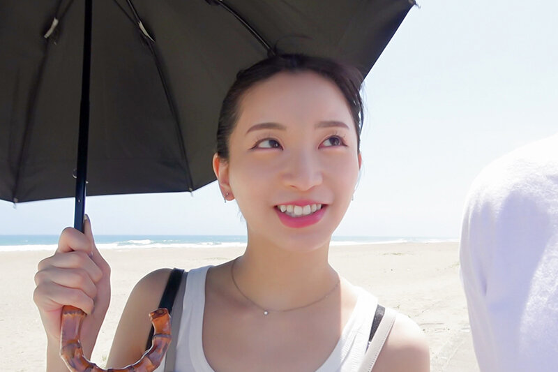 「鈴木真夕が魅せる人妻の不倫温泉旅行！禁断の中出し関係に溺れる主婦の姿が艶めかしい」のサンプル画像6枚目