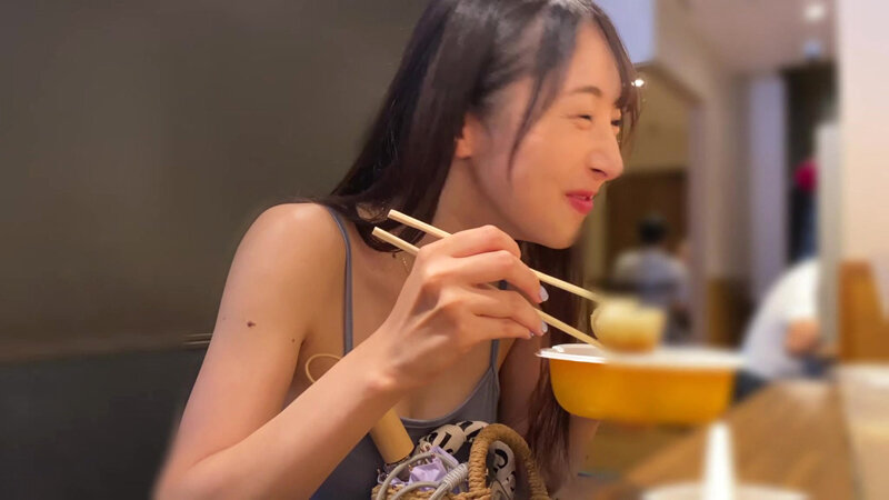 「小野坂ゆいか 巨乳人妻の不倫デートで潮吹き顔射！パイパン美尻妻の濃厚セックス」のサンプル画像3枚目