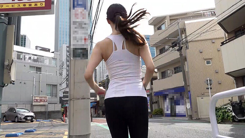 「水端あさみ・柏木こなつら人妻4人の不倫セックス！巨乳長身妻たちの禁断プレイ」のサンプル画像10枚目