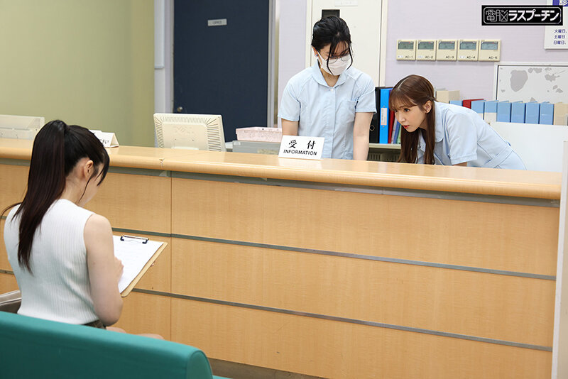 「皆月ひかる×友田彩也香|美少女が変態女医にレズキス責めされる痴女レズビアン作品」のサンプル画像2枚目