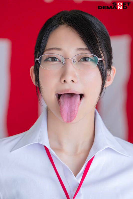 「めがね秘書・守屋よしのが魅せる濃厚フェラと顔射!3P・4Pで乱れるOLの姿」のサンプル画像18枚目