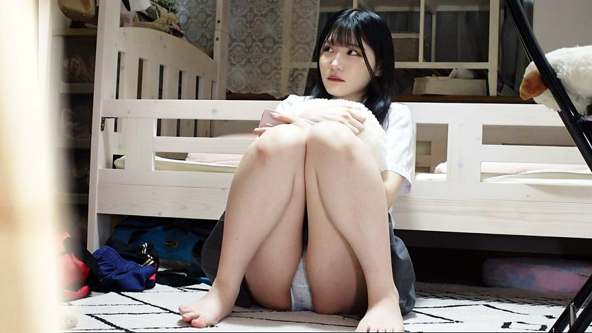 「【素人】制服女子の恥じらいオナニー映像｜発育途中の敏感ボディが魅せる自慰プレイ」のサムネイル