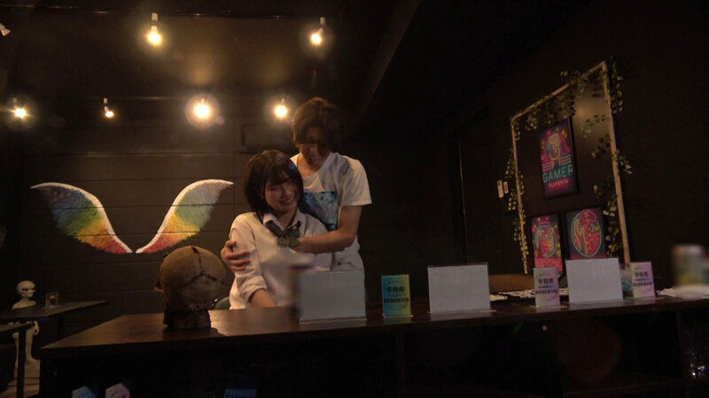 「桃瀬ひまり 制服巨乳女子校生が激しいアクメ・オーガズムで絶頂する過激プレイ」のサムネイル