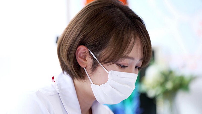 「【素人ナース】献身的な看護婦が即ハメで潮吹きアクメ!医療従事者の既婚Sさんが患者を更生させる」のサンプル画像1枚目