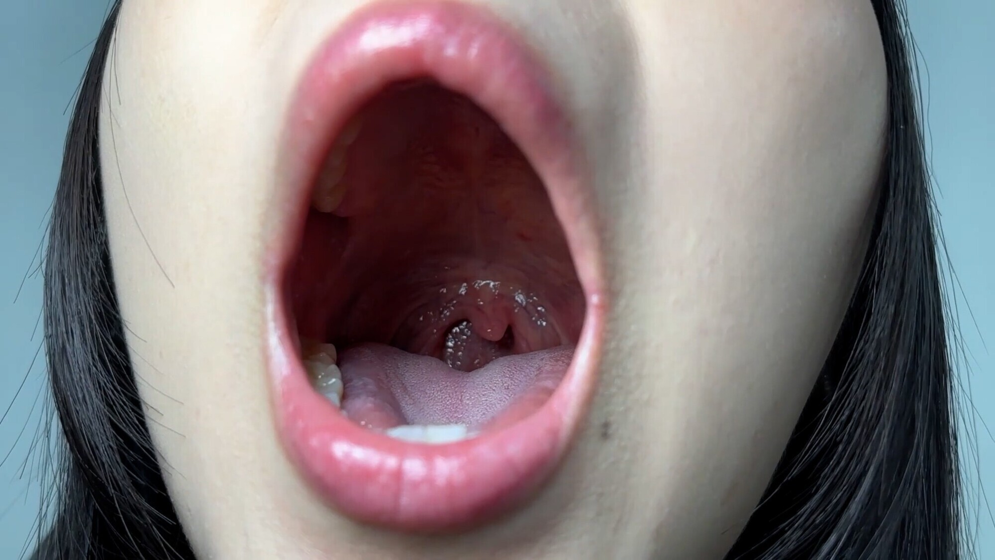 「長い舌!みすずちゃんの口内観察」のサンプル画像8枚目
