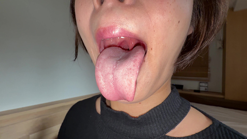 「【玉城夏帆】舌ブラシで舌苔採取フェチプレイ|唾液・口腔フェチ好き必見の個人撮影動画」のサンプル画像2枚目