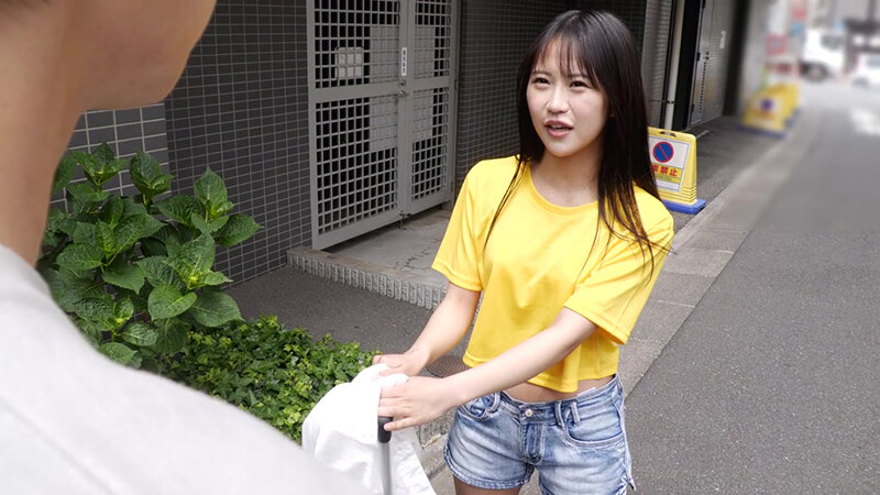 「【石原青】パイパン美少女の姪っ子と禁断の中出し性交！騎乗位とクンニで絶頂する美乳娘」のサムネイル