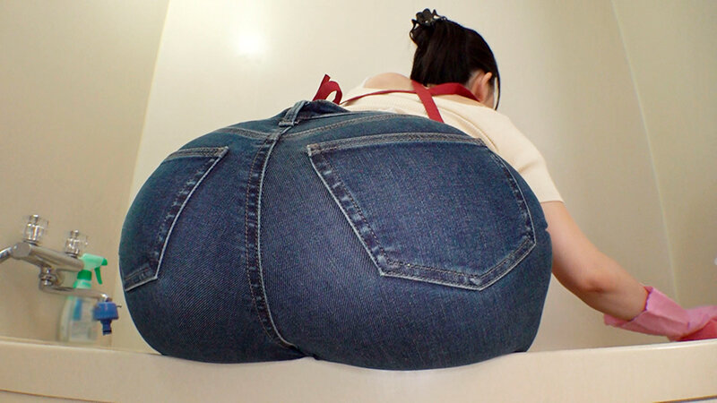 「弥生みづき 巨乳家政婦に即ハメ中出し!色白デカ尻人妻が何度も求めてくる尻フェチ作品」のサンプル画像6枚目