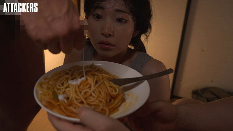 「皆月ひかる・葵百合香が母娘で辱めを受け中出しされる背徳的な禁断関係」のサンプル画像7枚目