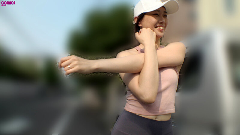 「【人妻】欲求不満な主婦が3P・4Pで中出し潮吹き絶頂!イラマチオで悶える熟女の本気セックス」のサンプル画像10枚目