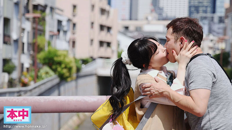 「七瀬アリス 制服美少女が痴女キスで誘惑！ご褒美中出しで絶頂する濃密SEX」のサンプル画像1枚目