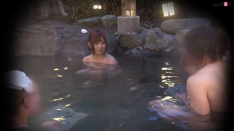 「【成瀬心美】男湯で羞恥プレイ!乱交&潮吹きで魅せる過激ハプニング企画【素人ドッキリ系】」のサンプル画像9枚目