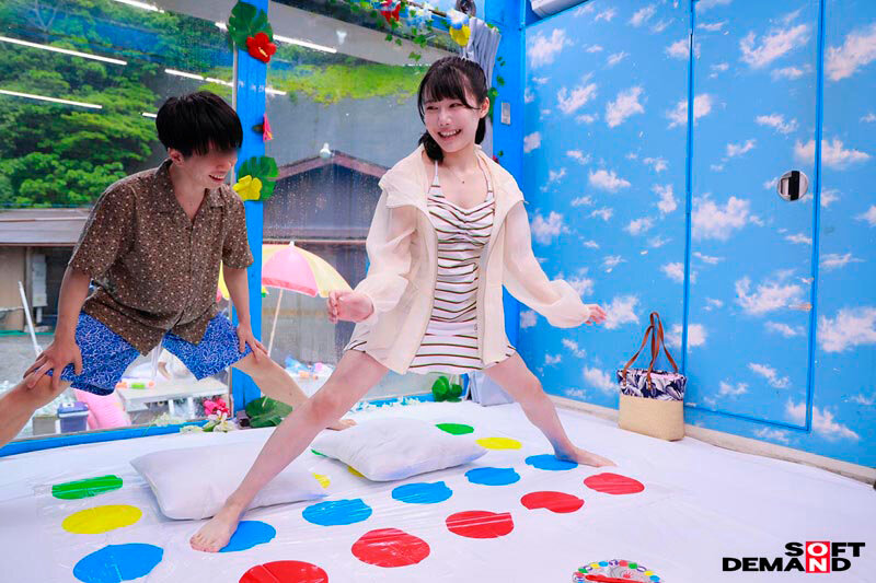 「【素人美少女】水着ギャルをナンパ!マジックミラー号で羞恥ローションゲームの結末は?」のサンプル画像16枚目