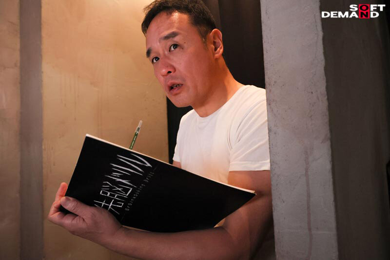 「虹村ゆみ・広瀬美結・桃瀬ひまりがラウンドガール役で3P中出し！アイドル級美女が白目絶頂」のサンプル画像2枚目