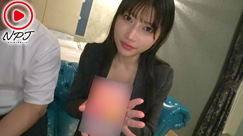 「【素人ナンパ】Hカップ巨乳女教師が1年ぶりのSEXで潮吹きアクメ連発!激しすぎる中出し絶頂」のサンプル画像2枚目