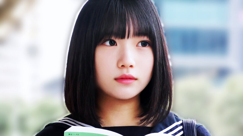 「【素人美少女】制服JKが電車内で恥辱プレイ!羞恥に震える姿が堪らない生姦映像」のサンプル画像1枚目