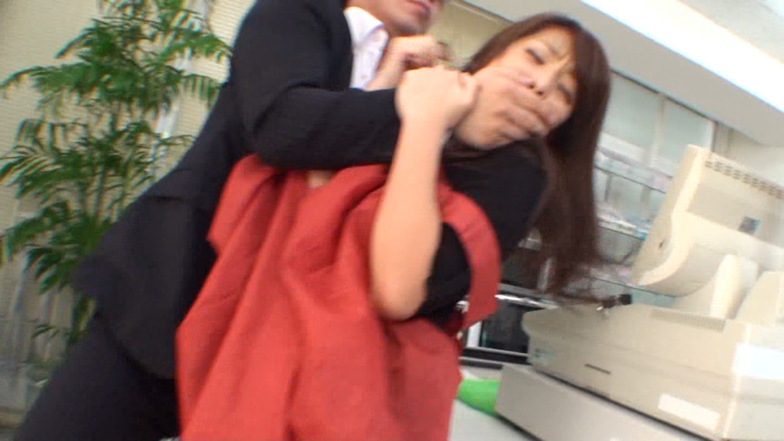 「【熟女】欲望のままに乱れる人妻たち30人の濃厚プレイ8時間【完全保存版】」のサムネイル