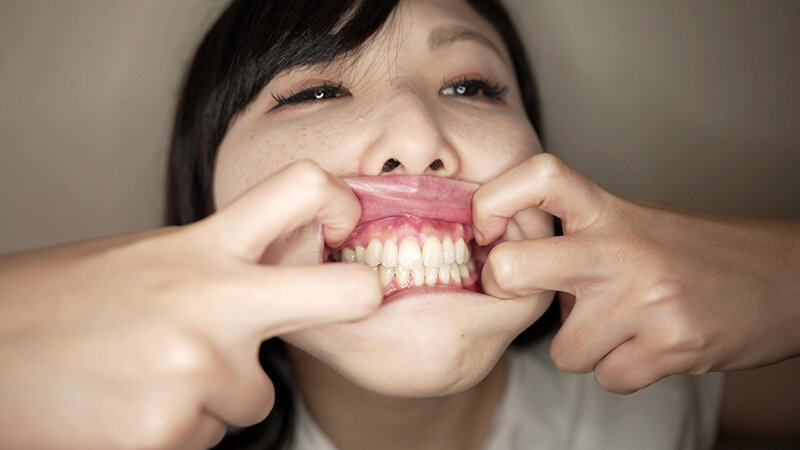 「【横山夏希】素人お姉さんをナンパ!変態リクエストに応える個人撮影プレイ」のサンプル画像11枚目