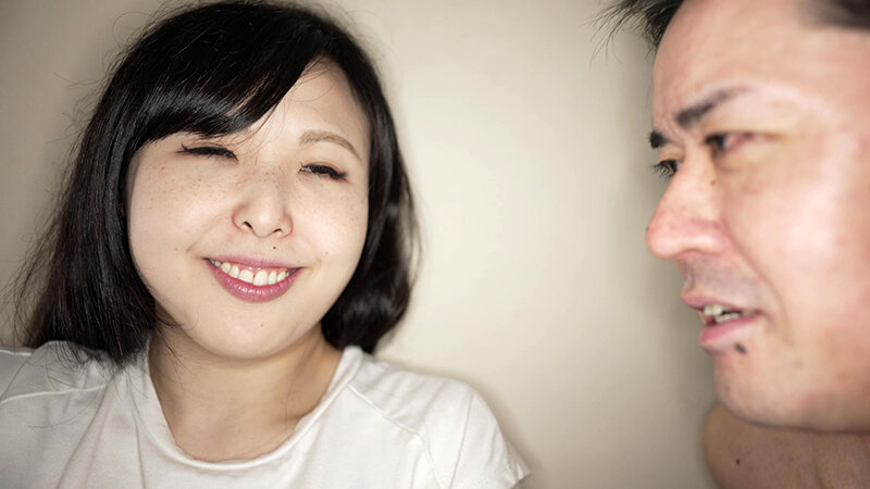 「【横山夏希】素人お姉さんをナンパ!変態リクエストに応える個人撮影プレイ」のサンプル画像2枚目