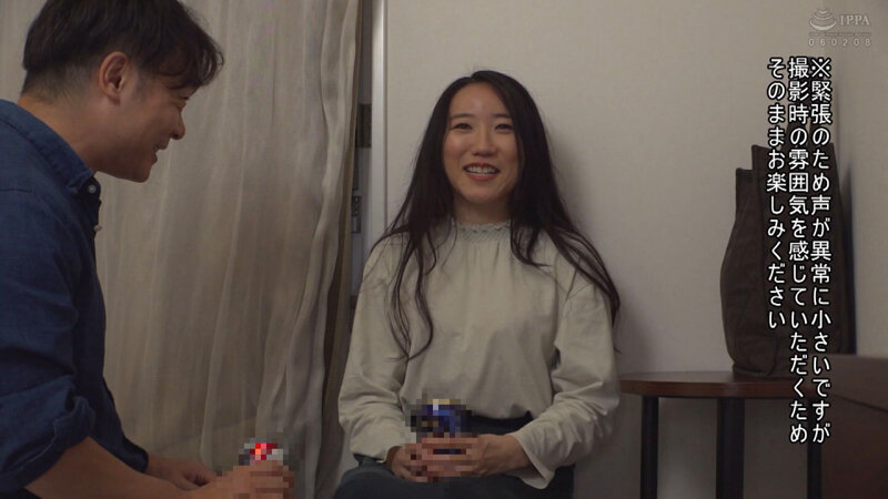 「藍沢汐里 30年ぶりの聖服コスプレで中出し解禁！スレンダー熟女人妻がM女に覚醒するナンパ作品」のサムネイル