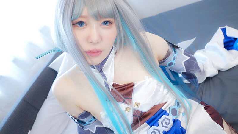 「水瀬りた コスプレ美少女がフェラ&中出しご奉仕!スレンダー微乳レイヤーの濃密プレイ」のサンプル画像3枚目