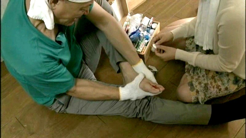 「永井智美・根本あきこ・白瀬ゆゆが魅せる欲求不満人妻熟女の禁断ドラマ3編」のサムネイル