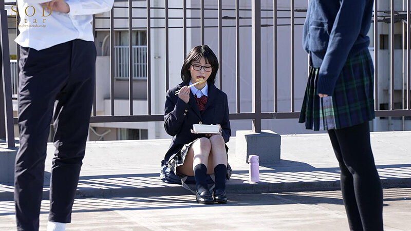 「眼鏡美少女JK宮島めいが淫語で誘惑！生意気小悪魔痴女の挑発プレイがエロすぎる」のサンプル画像2枚目