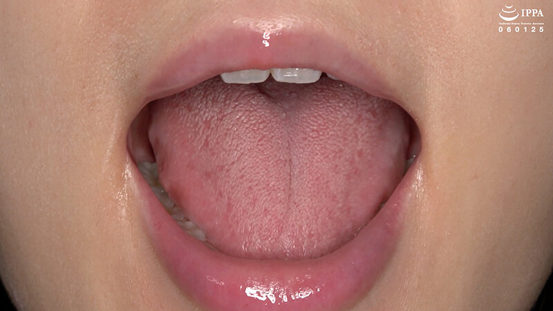 「横峯めぐの口内・歯・のどちんこ観察プレイ！清楚系美少女M女が魅せる貴重映像」のサンプル画像4枚目