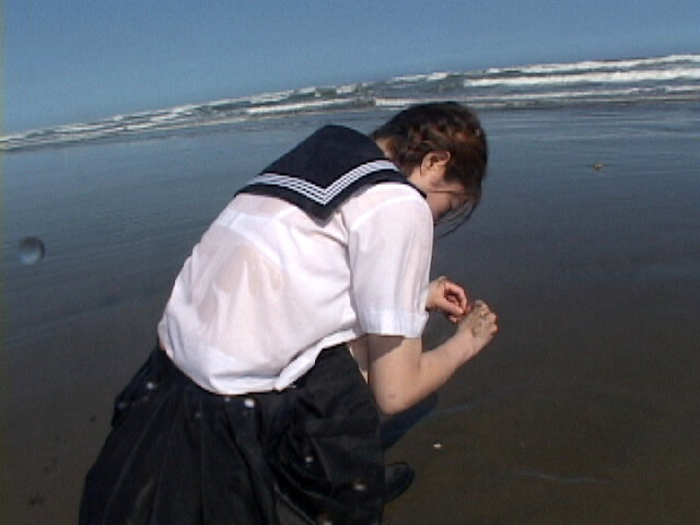 「【セーラー服】濡れ透けフェチ必見!制服JKの恥じらい姿がエロ可愛い人気動画」のサンプル画像8枚目