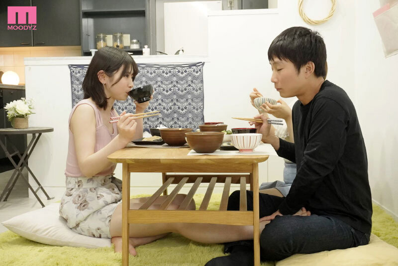 「【葵いぶき】ノーブラ姉の誘惑に理性崩壊！巨乳美少女との禁断NTR中出し性活」のサンプル画像4枚目