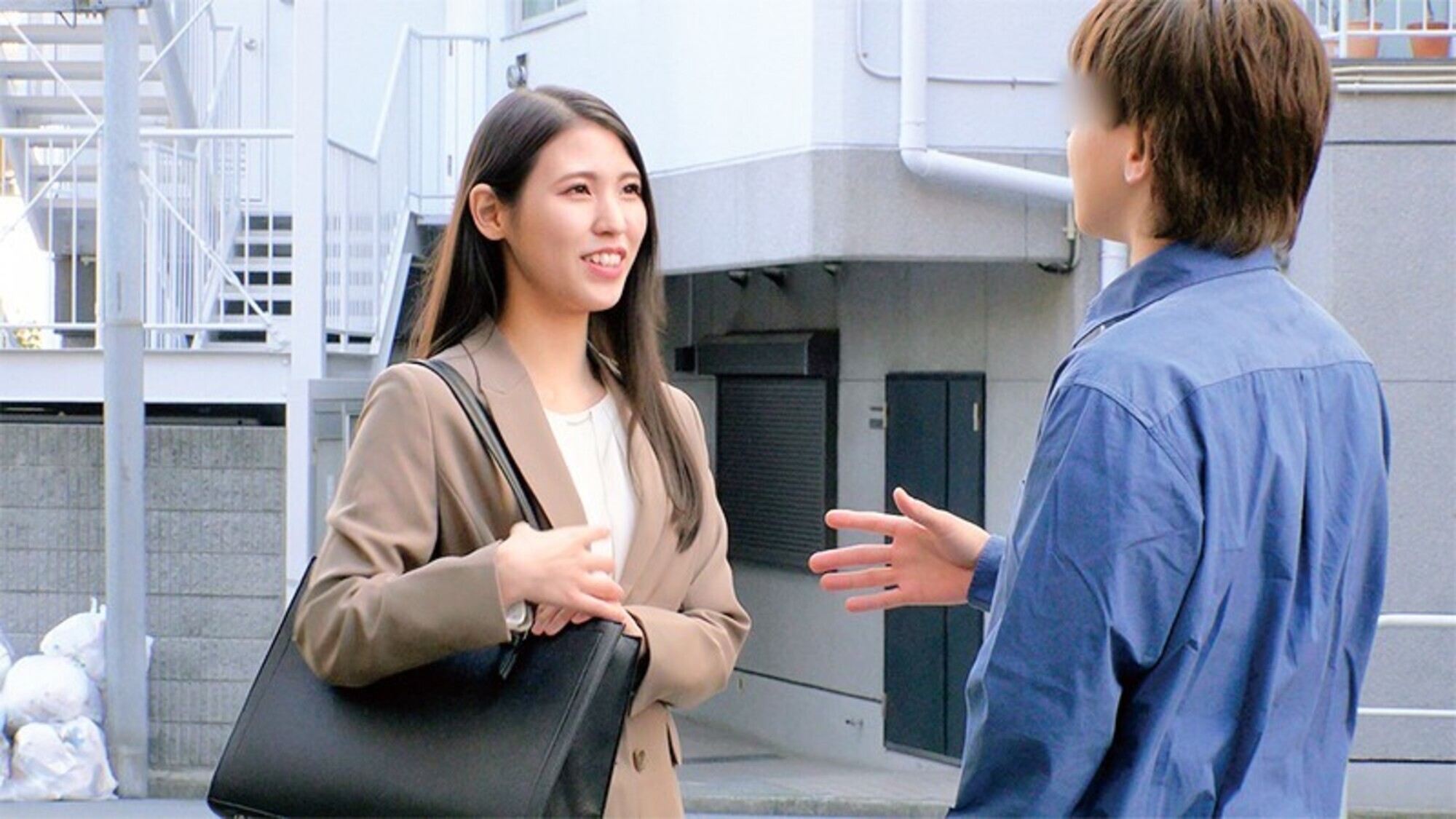 「全校男子生徒の憧れの的！●●イチいや、学区イチの美人女●師がパンスト素股中にぬるっと生挿入する性教育！ きょうかさんとさくらさん」のサンプル画像1枚目