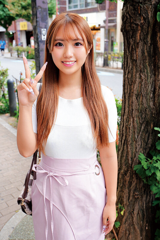 「【素人】超うぶ美乳娘がドS痴女覚醒！手コキ足コキ責めから騎乗位中出しまで淫語連発」のサンプル画像2枚目