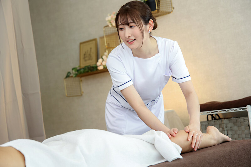 「【美乳】美人エステティシャンがレズビアン女子大生に潮吹きレズキスで快感堕ち」のサンプル画像4枚目