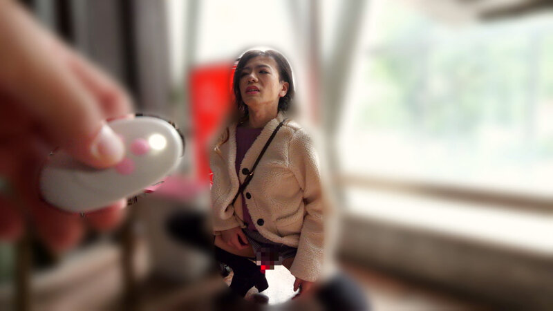 「鈴白めいか 野外露出デートで羞恥プレイ！男の娘・ニューハーフのアナル開発体験」のサンプル画像3枚目