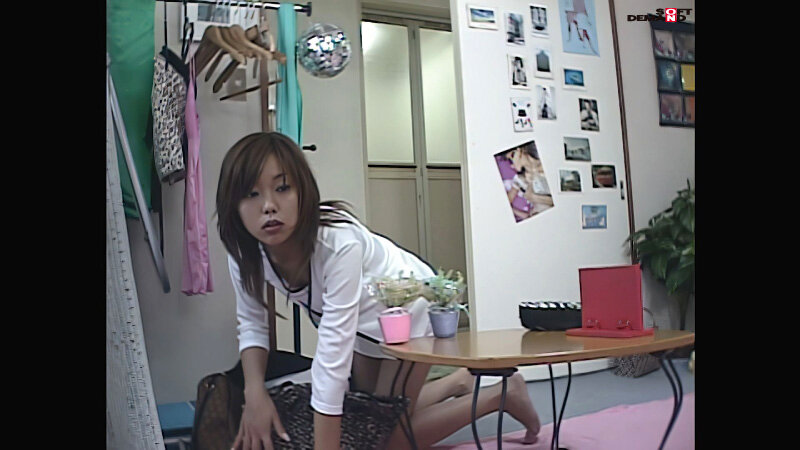 「美少女・坂下麻衣のぶっかけ&ごっくん濃厚プレイ!24時間ノンストップで魅せる究極の快感」のサンプル画像3枚目