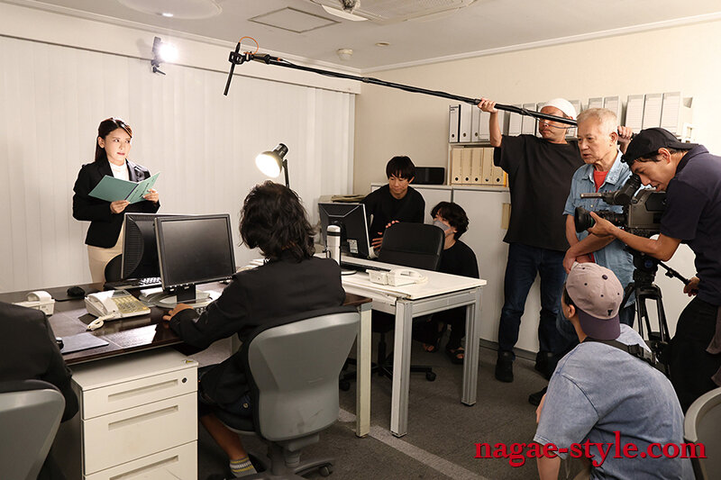 「元女優の妻 ~親族たちにまわされてしまったあの日~ 後編 紗々原ゆり」のサンプル画像4枚目