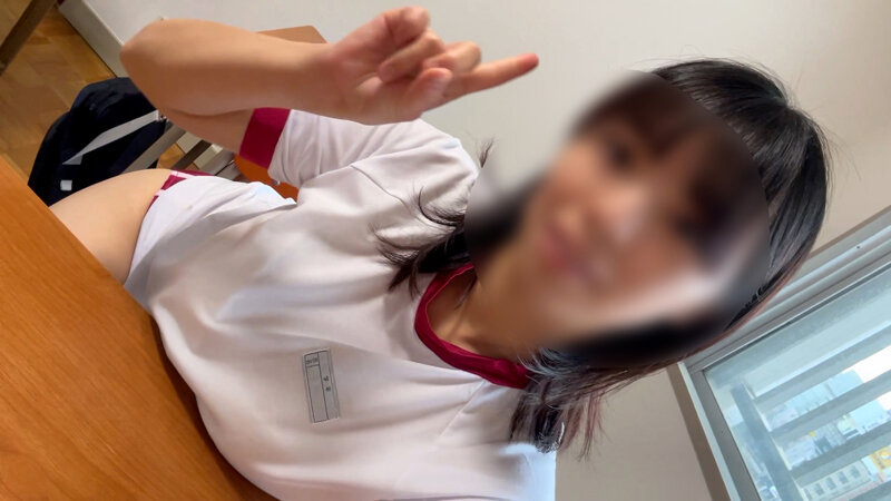 「谷村優希の放尿・お漏らし&脱糞プレイ動画|野球部マネージャー風美女の恥じらい排泄」のサンプル画像15枚目