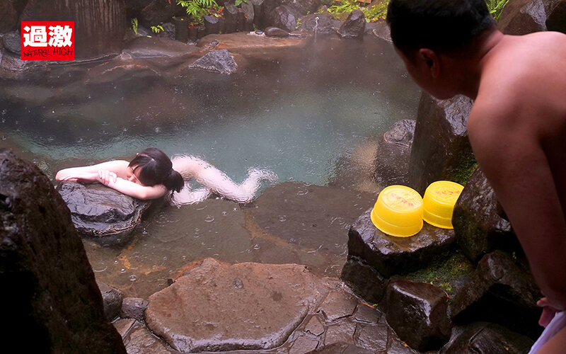 「スレンダー美女が温泉宿で即ハメ中出し懇願!ビッチなマゾ娘の激しいプレイに興奮必至」のサンプル画像3枚目