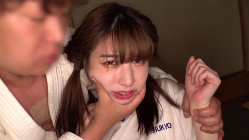 「女子校生が体操着・ブルマ姿で辱めを受ける柔道部の過激な合宿映像6時間ベスト版」のサンプル画像5枚目