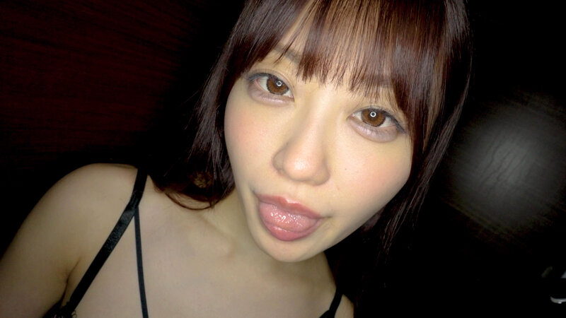 「【笠木いちか】美人お姉さん素人が魅せる濃厚唾液プレイ＆鼻舐め個人撮影動画」のサムネイル