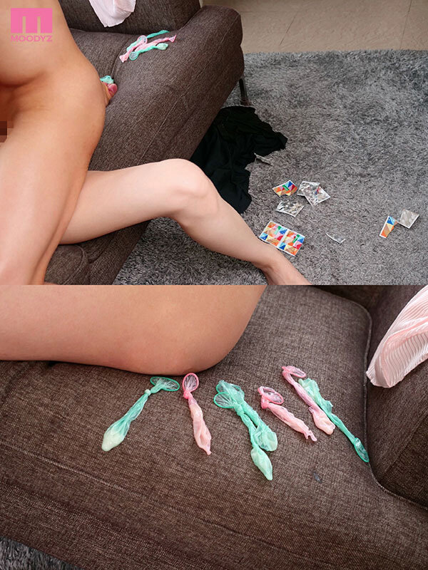 「痴女お姉さん朝妃りおの激しい騎乗位とフェラで男の潮吹き！誘惑されて何度もイカされる」のサンプル画像4枚目