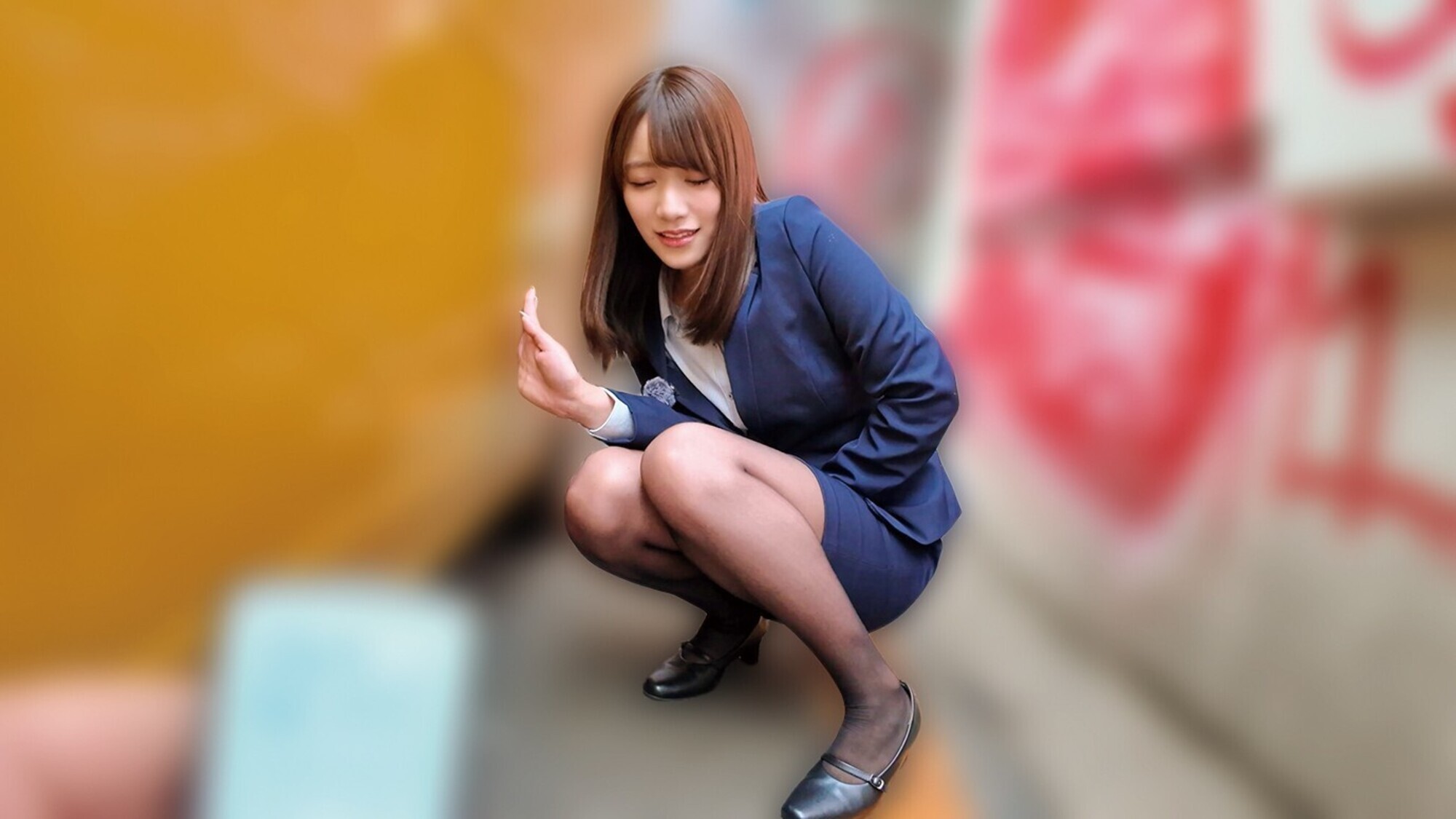 「素人美少女とリモコンバイブお散歩ー黒パンスト敏感キャリアウーマン編ー「もう我慢できません･･･／／」人ごみの中、黒パンスト美脚ガクブル震わせイキまくってしまうOLたち！人生初の羞恥プレイでまさかのエロスイッチオン！車移動中も大胆カーオナニー！最後はホテルで心行くまで生セックス！」のサンプル画像16枚目