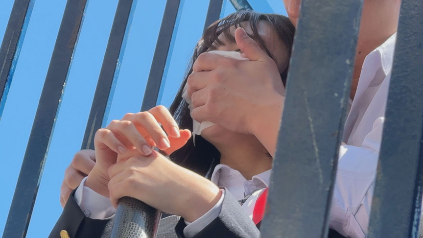 「【制服女子】卒業式の思い出が暴走…クラスメイトとの禁断の林間学校プレイで乱れる美少女」のサンプル画像3枚目