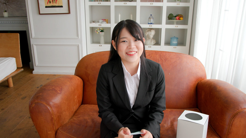 「音羽ゆうあ｜清楚系アイドルの大胆グラビア撮影｜魅惑のヌードピンクに包まれて」のサムネイル