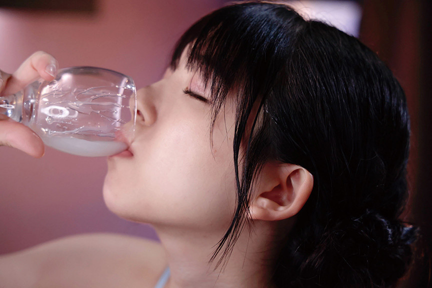 「真白ふわり ぶっかけ作品で魅せる大量顔射プレイ|白濁まみれの過激シーン収録」のサンプル画像6枚目