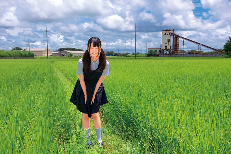 「【素人ナンパ】クラスの目立たない美少女JDを初撮り！巨乳すみっこ女子20人の恥じらいSEX4時間」のサンプル画像20枚目