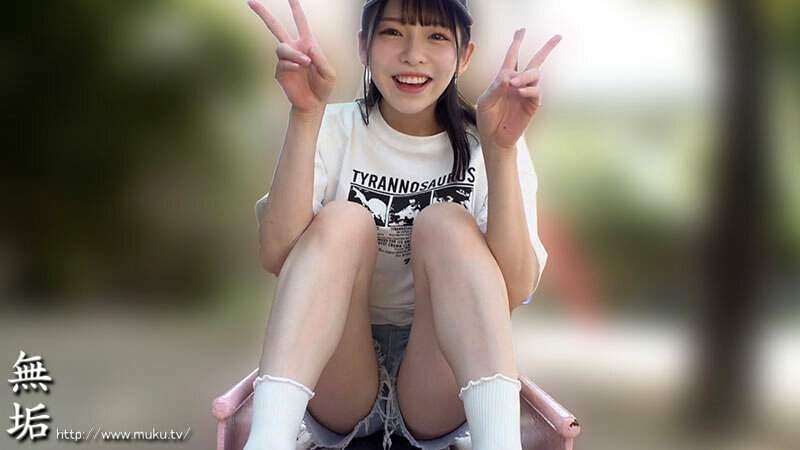 「【美少女】久しぶりに再会した幼なじみが可愛くなってて中出しセックス【スレンダー×フェラ】」のサムネイル